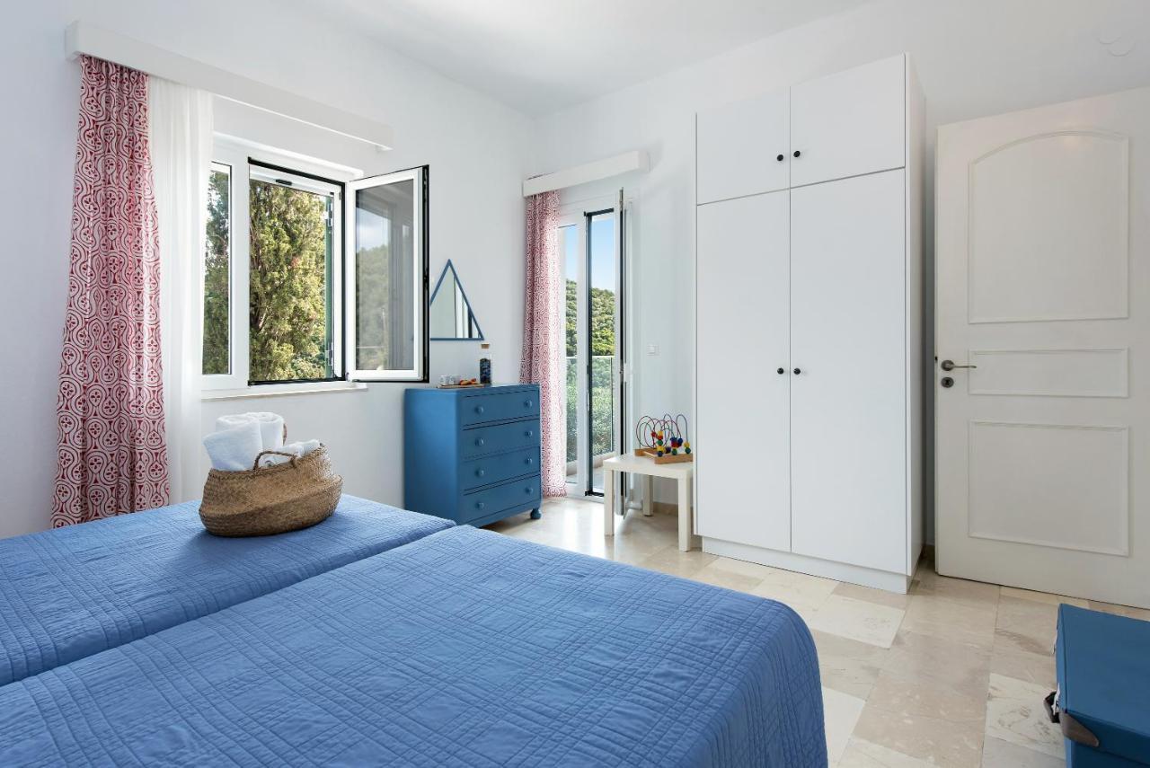 Thalia'S House Apartment ปาเลโอกัสไตรซา ภายนอก รูปภาพ